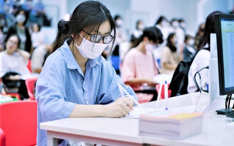Điều kiện áp dụng chế độ giảm học phí đối với sinh viên