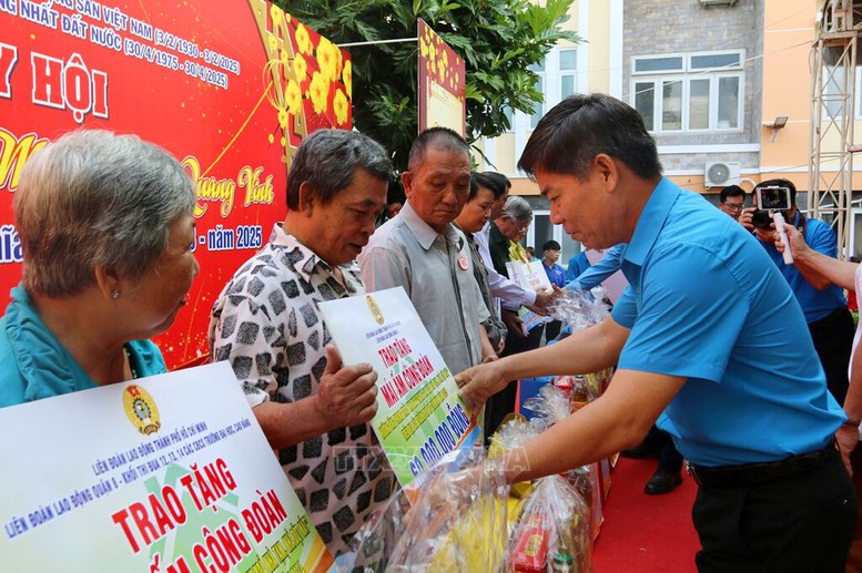 Kỷ niệm 50 năm Thành phố mang tên Bác: Đi đầu trong đổi mới sáng tạo, hội nhập, nghĩa tình và phụng sự nhân dân- Ảnh 7.