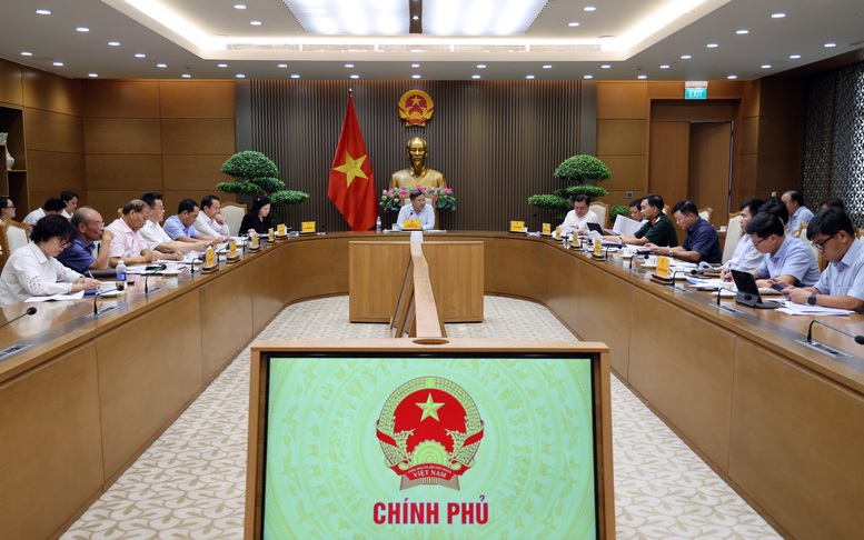 Phó Thủ tướng Thường trực Phạm Gia Túc: Hoàn thiện Nghị định mới để tái cơ cấu hệ thống kinh doanh xăng dầu, giảm khâu trung gian- Ảnh 3.