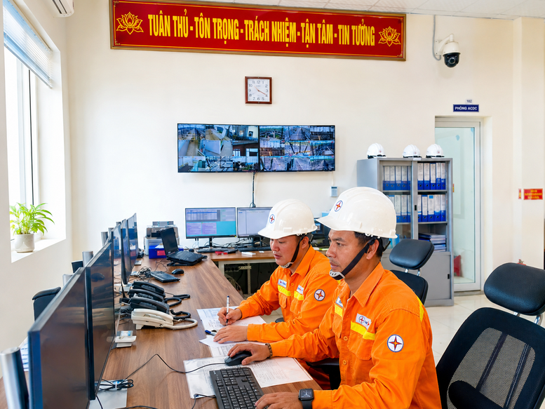 4 mạch 500 kV Bắc – Nam cung cấp gần 20% sản lượng điện cho miền Bắc trong cao điểm nắng nóng- Ảnh 1.