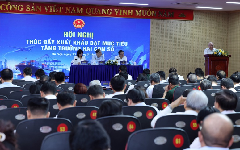 Phó Thủ tướng Thường trực Phạm Gia Túc chỉ đạo Hội nghị Thúc đẩy xuất khẩu đạt mục tiêu tăng trưởng 2 con số- Ảnh 2.