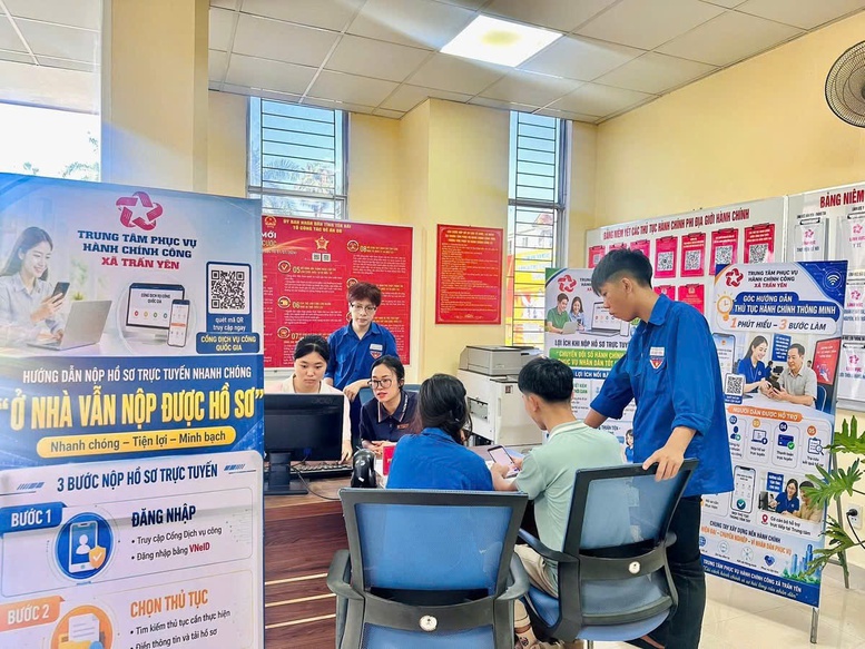Mang 'một cửa' vượt núi, đưa dịch vụ công đến bản xa- Ảnh 9.