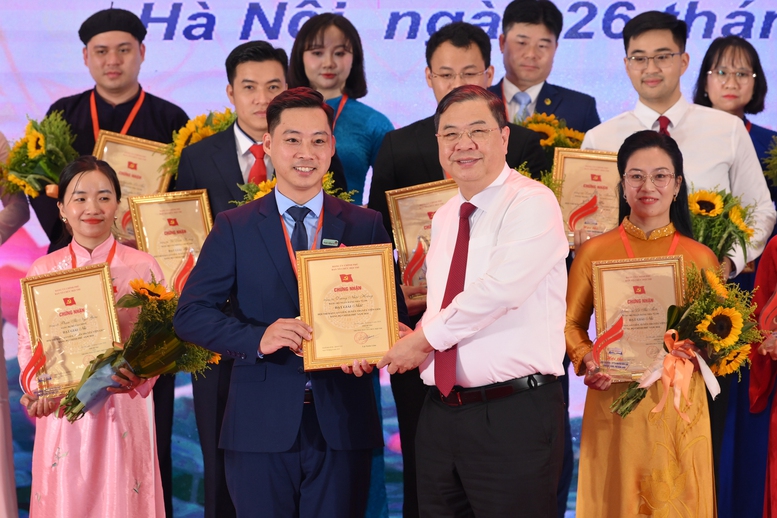Trao giải Hội thi báo cáo viên, tuyên truyền viên giỏi Đảng bộ Chính phủ năm 2026- Ảnh 1.