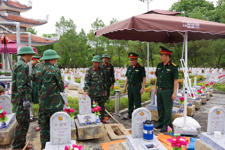 Quảng Trị phấn đấu hoàn thành lấy mẫu, số hóa thông tin 22.500 mộ liệt sĩ- Ảnh 2.