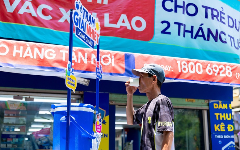 Hơn 1.000 điểm giải nhiệt và chăm sóc sức khỏe miễn phí tại Long Châu