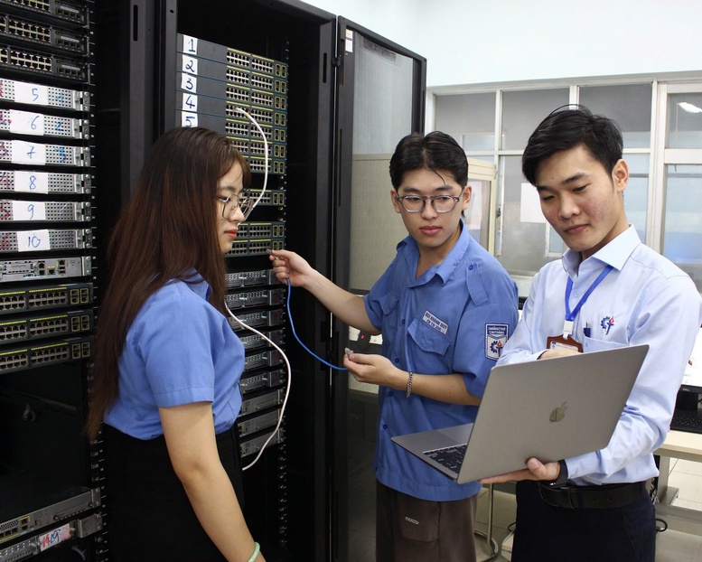 Bài 3. Nhân lực chất lượng cao: Điều kiện quyết định để TPHCM vươn lên thành đô thị toàn cầu- Ảnh 3.