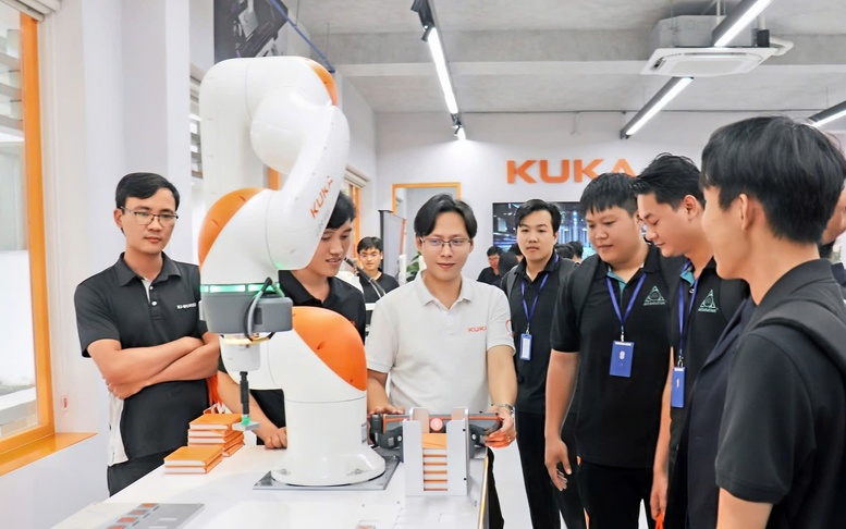 Bài 3. Nhân lực chất lượng cao: Điều kiện quyết định để TPHCM vươn lên thành đô thị toàn cầu