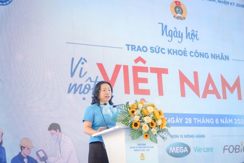 Trao sức khỏe để người lao động yên tâm cống hiến- Ảnh 1.