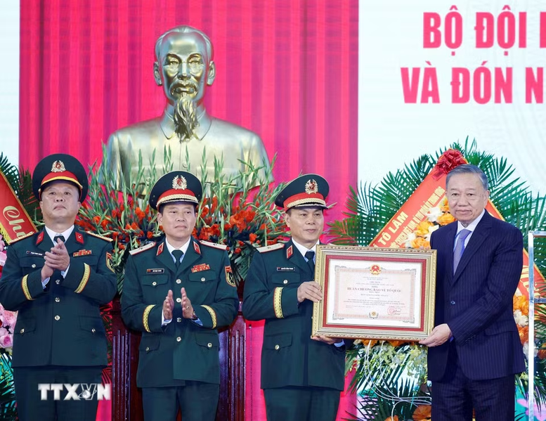 Tổng B&iacute; thư, Chủ tịch nước T&ocirc; L&acirc;m: X&acirc;y dựng lực lượng Ph&aacute;o binh - T&ecirc;n lửa hiện đại, đủ sức ho&agrave;n th&agrave;nh nhiệm vụ trong điều kiện mới- Ảnh 2.