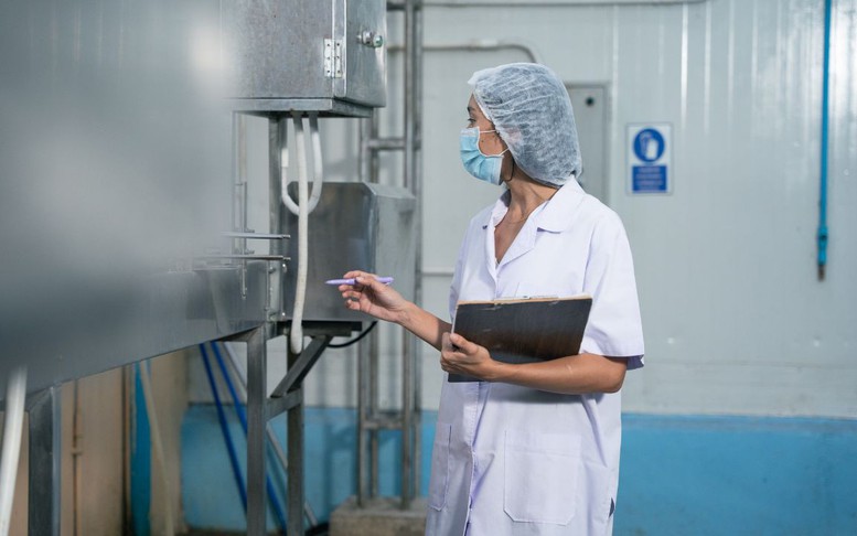 Tiêu chuẩn chuyên môn, nghiệp vụ của công chức kiểm soát viên chất lượng sản phẩm, hàng hóa