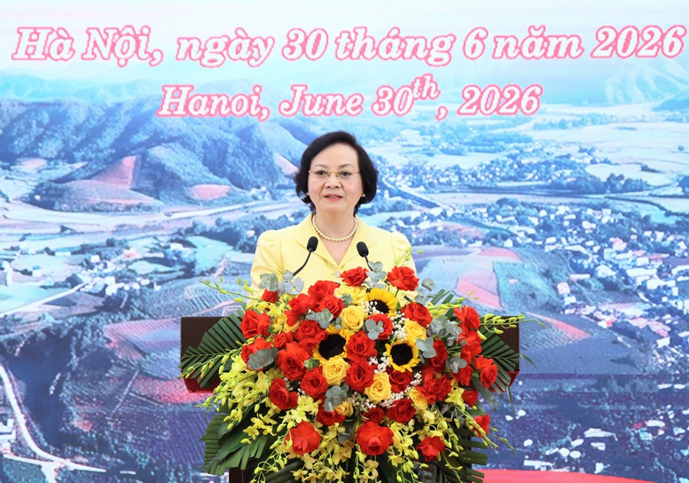 Phó Thủ tướng Phạm Thị Thanh Trà chứng kiến Lai Châu trao quyết định chấp thuận chủ trương đầu tư, MOU hơn 200.000 tỷ đồng- Ảnh 1.