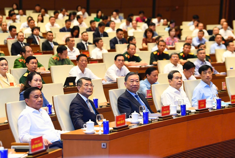Gần 2,1 triệu đại biểu tham dự Hội nghị toàn quốc quán triệt và triển khai Nghị quyết của Bộ Chính trị về phát triển kinh tế có vốn đầu tư nước ngoài- Ảnh 1.