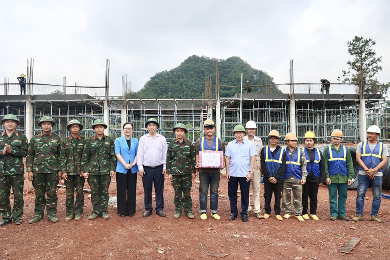 Phó Thủ tướng Lê Tiến Châu: Cao Bằng khó khăn về nguồn lực, nhưng không được 'khó' về quyết tâm và cách làm- Ảnh 4.