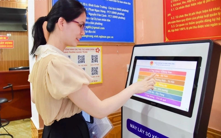 Tiếp tục thực hiện phân cấp, cắt giảm, đơn giản hóa thủ tục hành chính, điều kiện kinh doanh