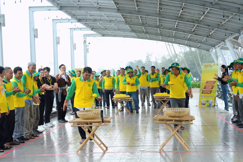 Hành trình lan toả niềm vui cho bà con nông dân ĐBSCL của 'Mùa vàng thắng lớn 2026'- Ảnh 2.