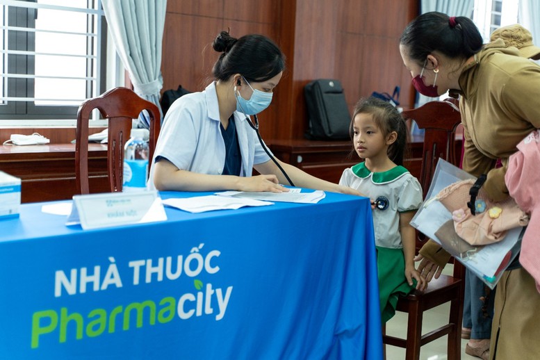 Pharmacity đồng hành chăm sóc sức khỏe cho hơn 800 trẻ em, người dân nghèo và gia đình chính sách ở Đà Nẵng- Ảnh 2.