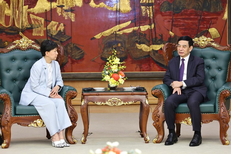 Phó Thủ tướng, Bộ trưởng Bộ Quốc phòng Phan Văn Giang tiếp Phó Tổng Thư ký Liên Hợp Quốc Izumi Nakamitsu- Ảnh 2. Phó Thủ tướng, Bộ trưởng Bộ Quốc phòng Phan Văn Giang tiếp Phó Tổng Thư ký Liên Hợp Quốc Izumi Nakamitsu- Ảnh 2.