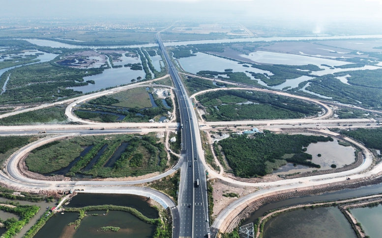Kết luận của Thủ tướng Chính phủ Lê Minh Hưng tại Hội nghị sơ kết 6 tháng đầu năm 2026 Ban chỉ đạo các công trình, dự án trọng điểm