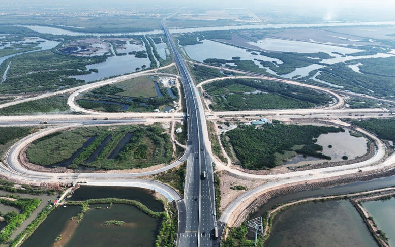 Triển khai các dự án trọng điểm là nhiệm vụ chính trị trọng tâm, ưu tiên hàng đầu trong những tháng cuối năm