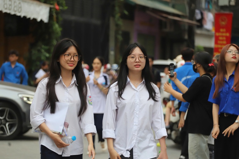 8h sáng nay (1/7), tra cứu điểm thi tốt nghiệp THPT 2026 trên Cổng Thông tin điện tử Chính phủ- Ảnh 1.