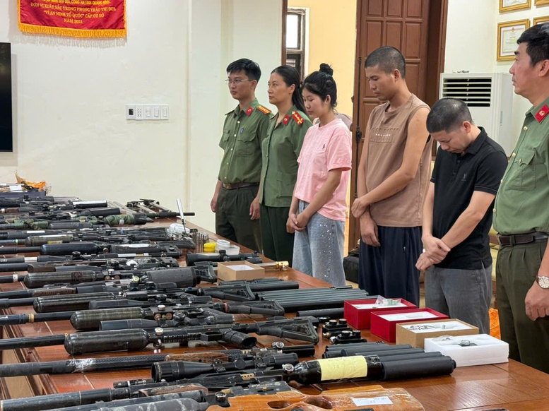 Công an Quảng Trị triệt phá đường dây chế tạo, mua bán vũ khí quân dụng quy mô lớn- Ảnh 1.