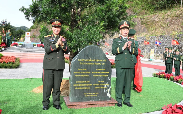 Giao lưu hữu nghị quốc phòng biên giới Việt Nam-Lào: Thắt chặt tình đoàn kết đặc biệt từ vùng biên