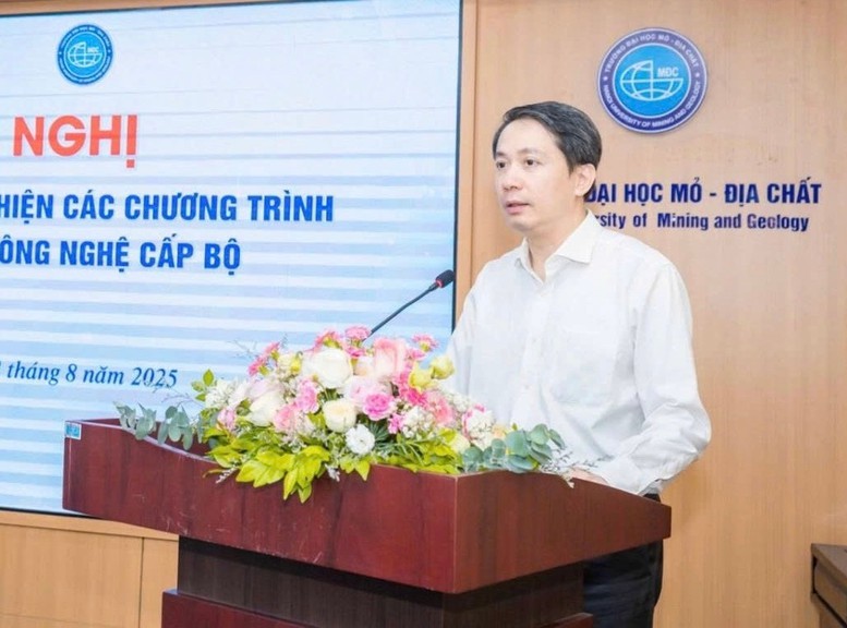 Thủ tướng Chính phủ bổ nhiệm 2 Thứ trưởng Bộ Giáo dục và Đào tạo- Ảnh 2.