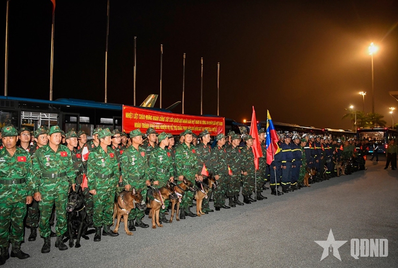 Đoàn cứu hộ, cứu nạn Việt Nam trở về nước, hoàn thành nhiệm vụ tại Venezuela- Ảnh 4.