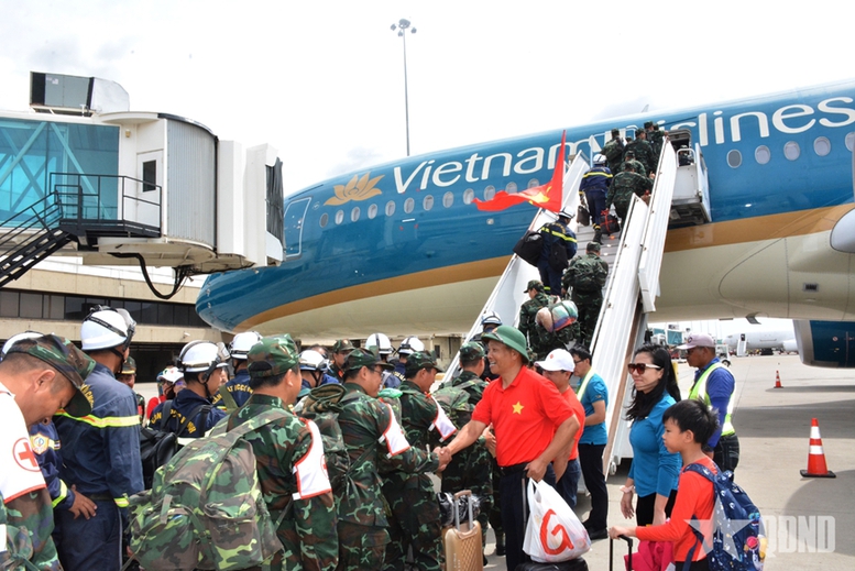 Nhiều tập thể, cá nhân được tặng Huân chương Bảo vệ Tổ quốc, Bằng khen của Thủ tướng Chính phủ trong thực hiện nhiệm vụ khắc phục hậu quả thảm họa động đất tại Venezuela- Ảnh 1.