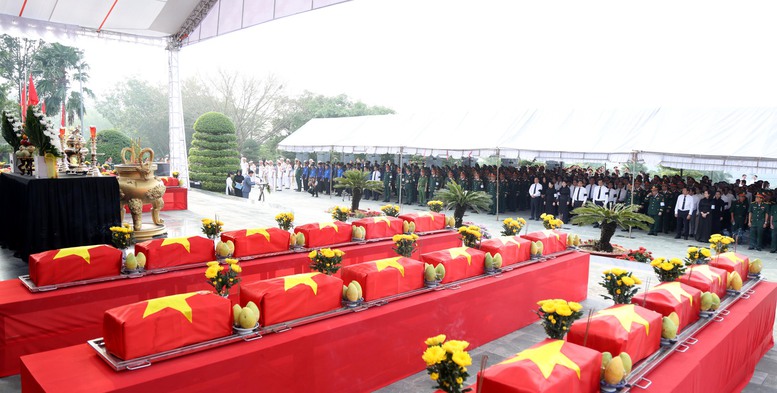 Xúc động lễ viếng, truy điệu, an táng 63 hài cốt liệt sĩ tại Đồng Nai- Ảnh 4.