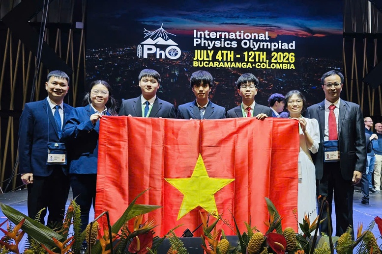 Đội tuyển Việt Nam giành 4 Huy chương Vàng tại Olympic Vật lí quốc tế 2026- Ảnh 1.