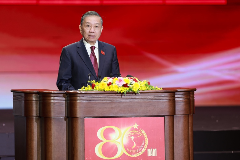 Tổng Bí thư, Chủ tịch nước: Bảo vệ an ninh theo nguyên tắc 'phát triển đến đâu, an ninh đến đó'- Ảnh 7.