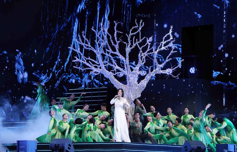 Gala 'Tổ quốc bình yên' - Bản trường ca nghệ thuật về lực lượng Anh ninh nhân dân- Ảnh 8.