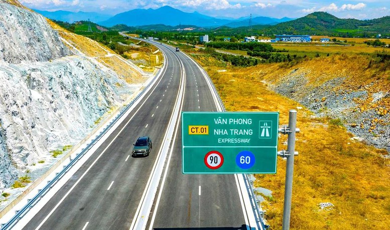 Năm 2050 cả nước sẽ có hơn 10.000km đường cao tốc- Ảnh 1.