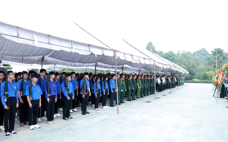 Xúc động lễ viếng, truy điệu, an táng 63 hài cốt liệt sĩ tại Đồng Nai- Ảnh 3.
