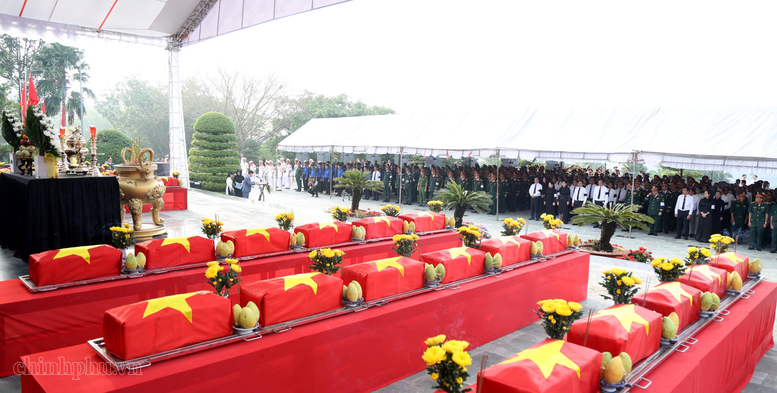 Xúc động lễ viếng, truy điệu, an táng 63 hài cốt liệt sĩ tại Đồng Nai- Ảnh 4.