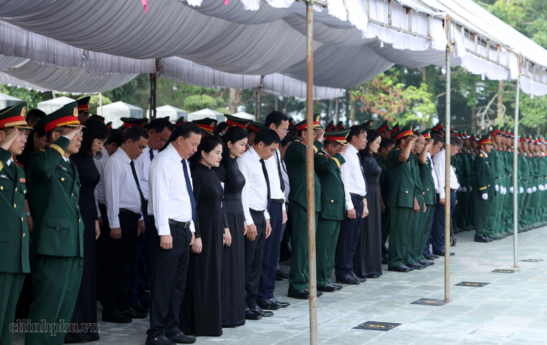 Xúc động lễ viếng, truy điệu, an táng 63 hài cốt liệt sĩ tại Đồng Nai- Ảnh 5.