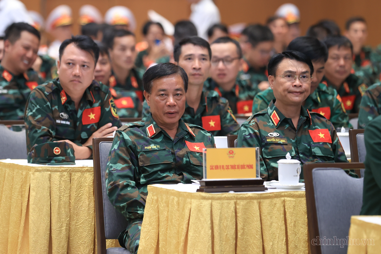 Thủ tướng Lê Minh Hưng: Xây dựng một Việt Nam tự cường nhưng nhân ái, bản lĩnh nhưng hòa hiếu, phát triển nhưng có trách nhiệm- Ảnh 6.