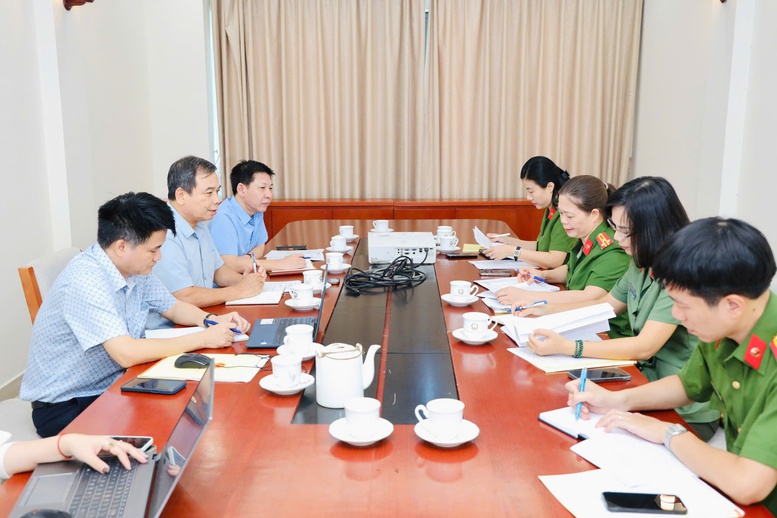 Bộ GD&ĐT và Bộ Công an phối hợp ngăn chặn bạo lực học đường- Ảnh 1.