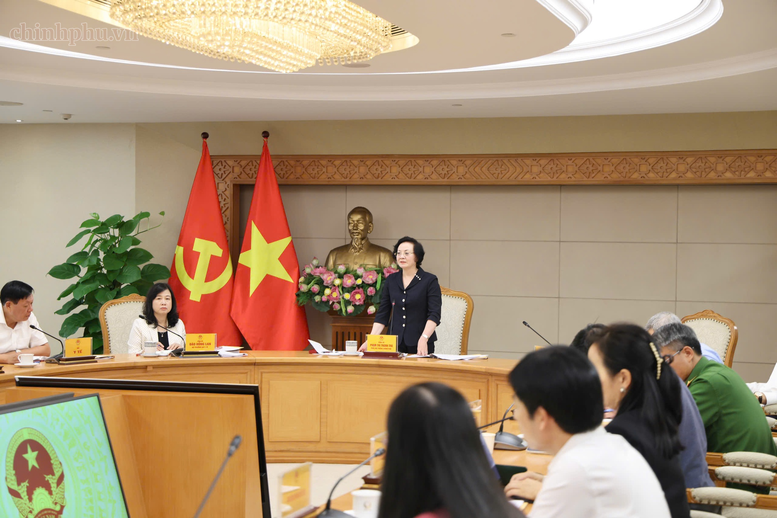 Phó Thủ tướng Phạm Thị Thanh Trà yêu cầu siết chặt an toàn thực phẩm tại trường học, xử lý vi phạm không có vùng cấm- Ảnh 8.
