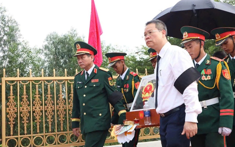 Đà Nẵng: Truy điệu, an táng hài cốt các liệt sĩ vừa được quy tập trong hang Đá Sập