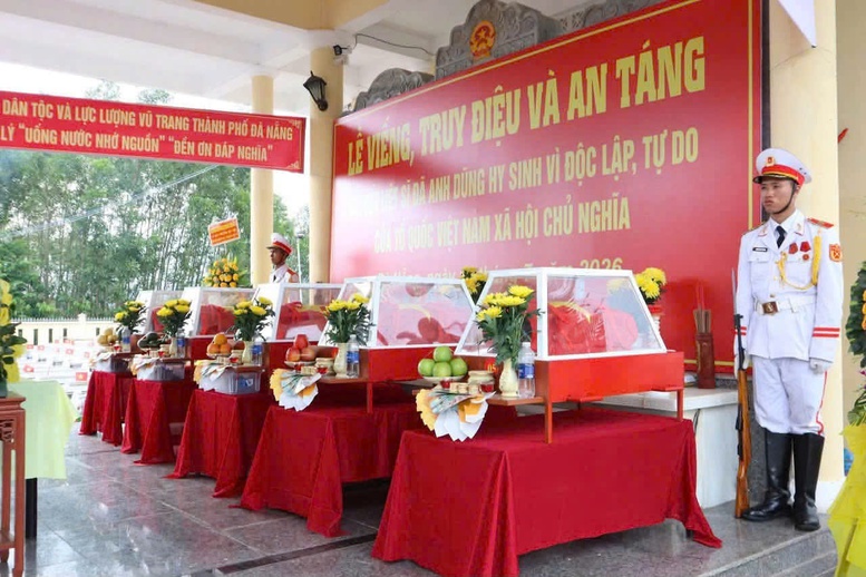 Đà Nẵng: Truy điệu, an táng hài cốt các liệt sĩ vừa được quy tập trong hang Đá Sập- Ảnh 1.