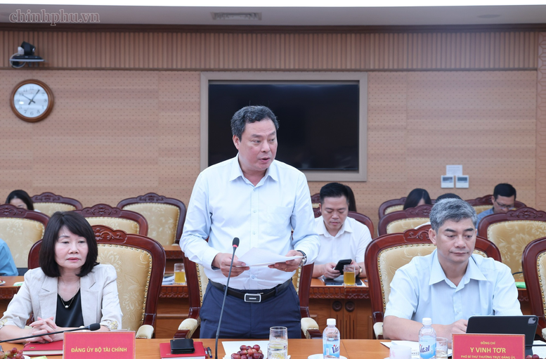 Phó Thủ tướng Thường trực Phạm Gia Túc: Đảng ủy Chính phủ tiếp tục đổi mới phương thức lãnh đạo, nâng cao hiệu quả tổ chức thực hiện nhiệm vụ chính trị- Ảnh 4.