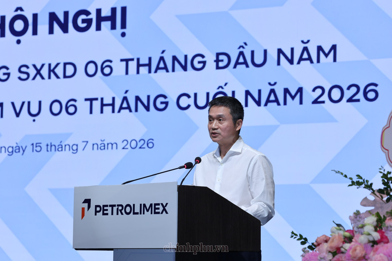 Phó Thủ tướng Phạm Gia Túc: Petrolimex phải phát huy vai trò dẫn dắt, bảo đảm nguồn cung xăng dầu trong mọi tình huống- Ảnh 2.