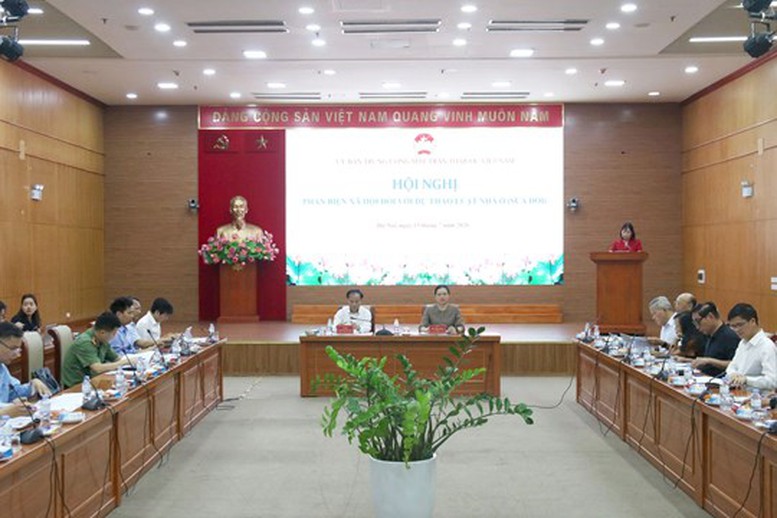 Ủy ban Trung ương MTTQ Việt Nam tham gia phản biện dự thảo Luật Nhà ở (sửa đổi)- Ảnh 1.