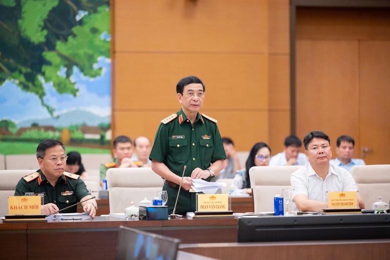 Thể chế hóa kịp thời chủ trương của Đảng về bảo vệ Tổ quốc từ sớm, từ xa- Ảnh 1.