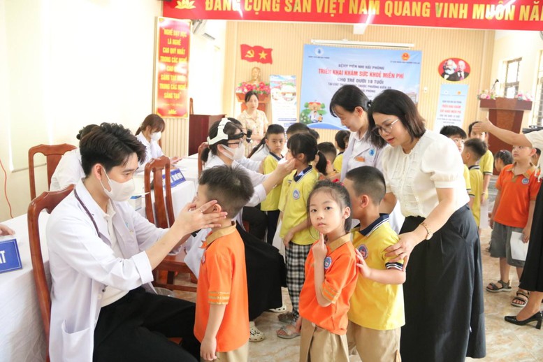 Đề xuất chính sách khuyến khích, khen thưởng đối với tập thể, cá nhân thực hiện tốt công tác dân số- Ảnh 1.
