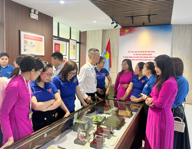 'Thanh xuân gửi lại': Lưu giữ ký ức và tri ân thế hệ cán bộ đi B- Ảnh 2.