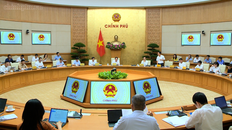Khẩn trương hoàn thiện dự thảo để ban hành Nghị định về đại học quốc gia trong tháng 7/2026- Ảnh 2.