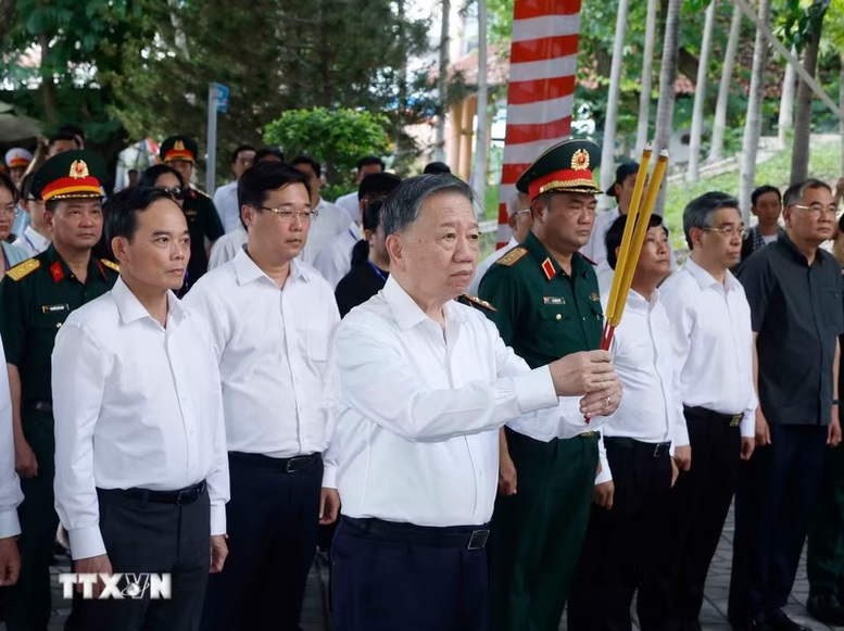 Tổng Bí thư, Chủ tịch nước Tô Lâm: Tìm kiếm, quy tập, xác định danh tính các liệt sĩ là trách nhiệm thiêng liêng trước Tổ quốc, trước nhân dân- Ảnh 1.